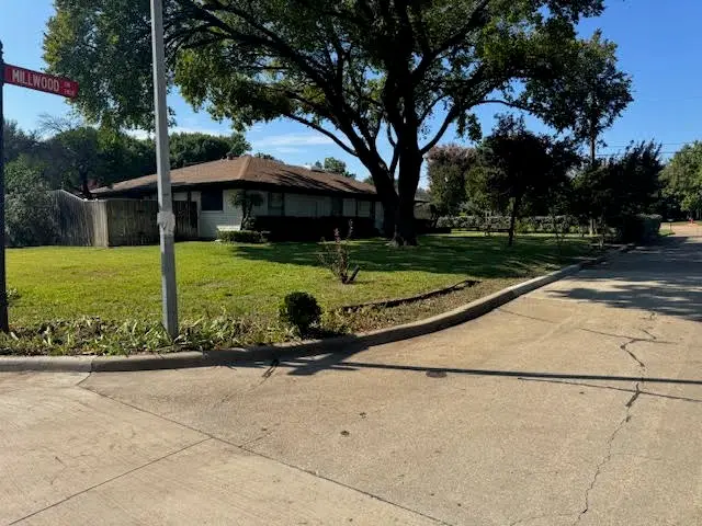 2849 Millwood Circle, Farmers Branch, TX 75234 - Image #2