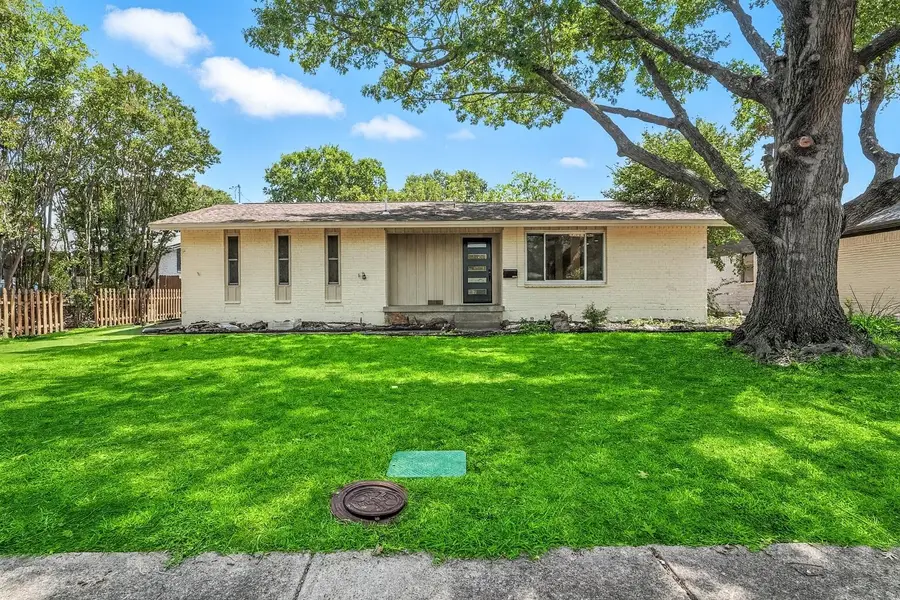 8570 Sweetwood Drive, Dallas, TX 75228 - Image #2