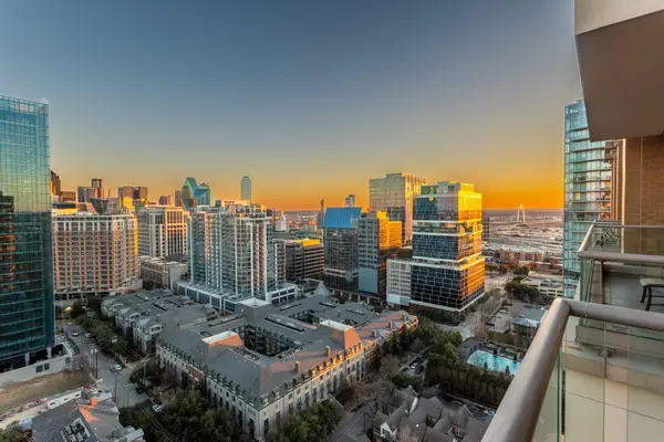 2300 Wolf Street #19A, Dallas, TX 75201