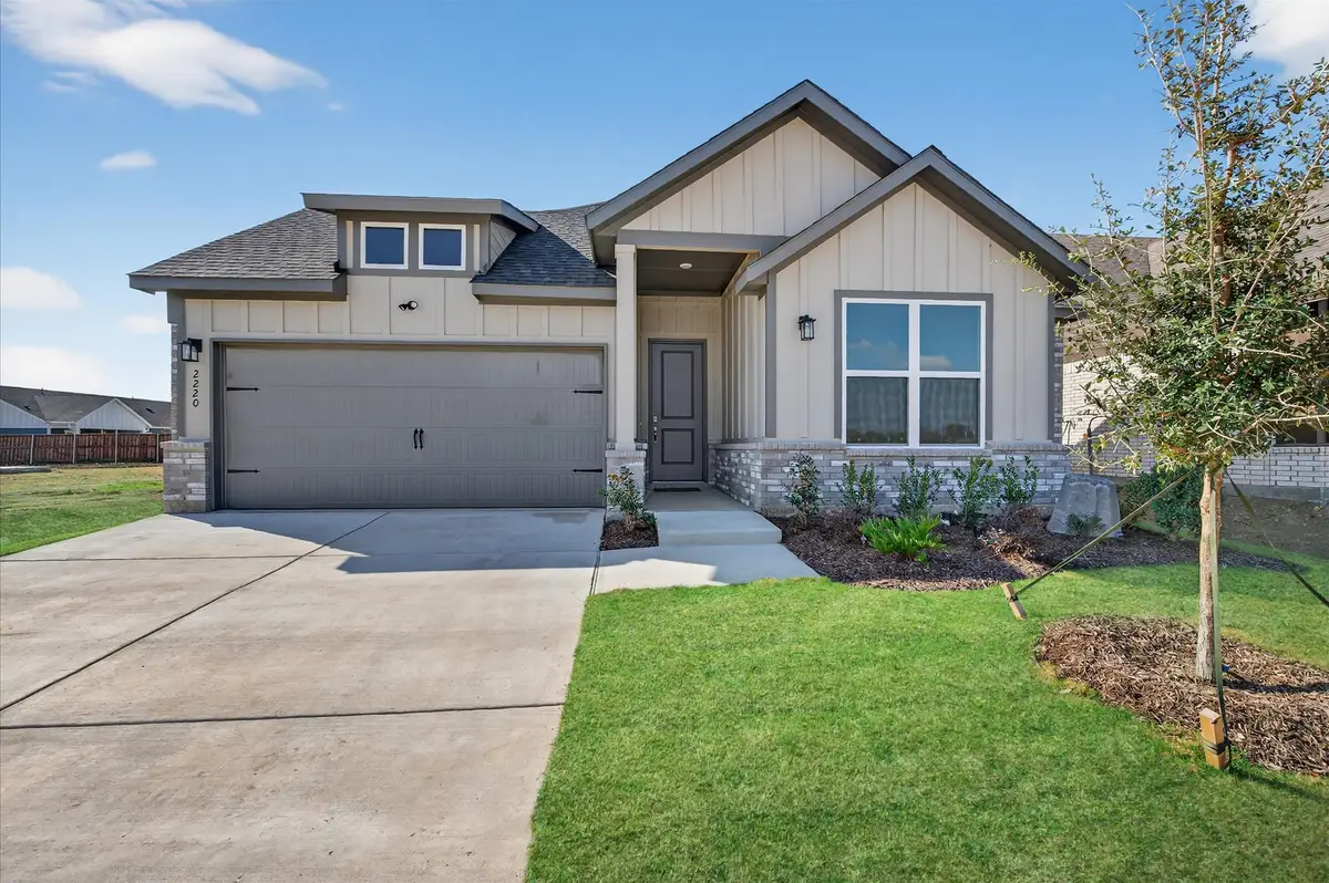 2220 Trailside Drive, Sherman, TX 75092 - Image #1