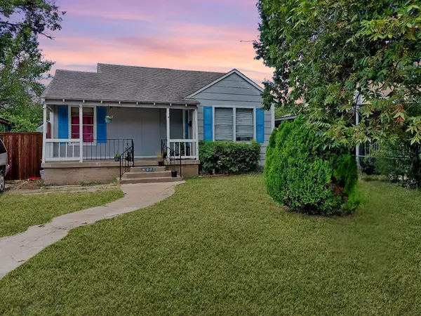 807 Hartsdale Drive, Dallas, TX 75211