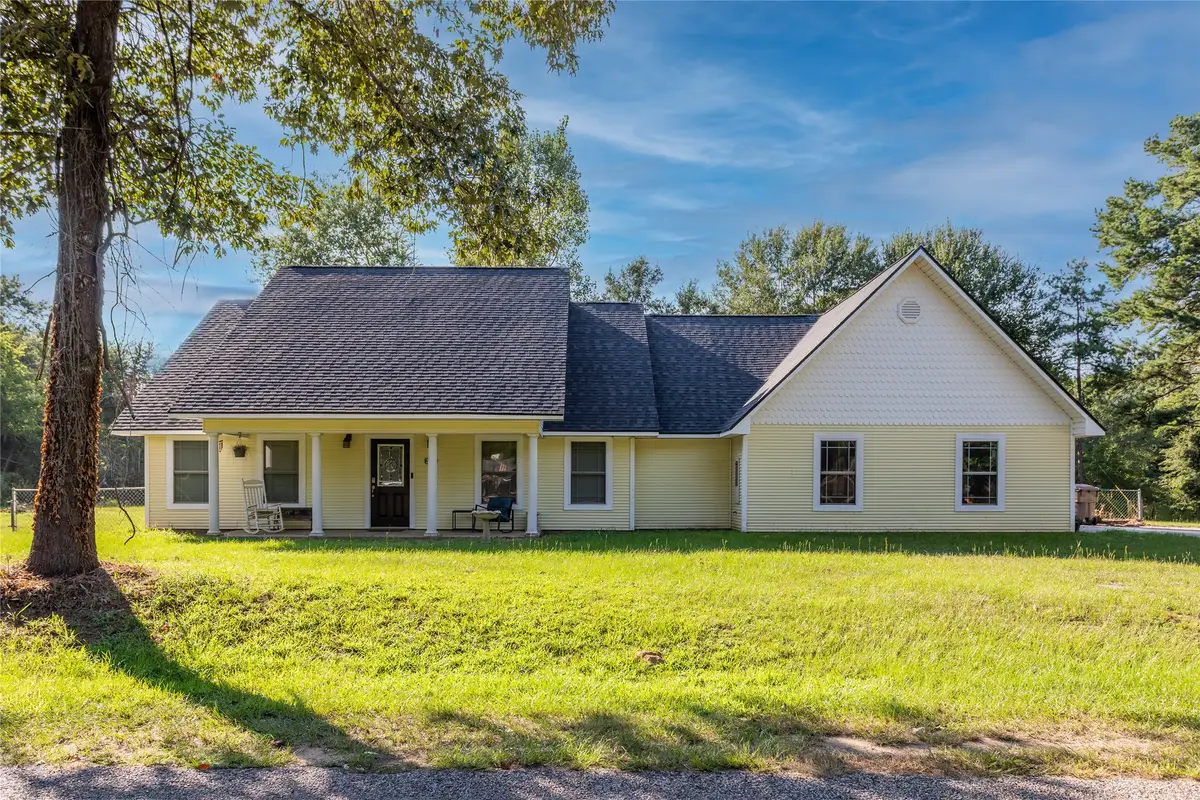 23240 J.e.b. Circle, Frankston, TX 75763 - Image #1