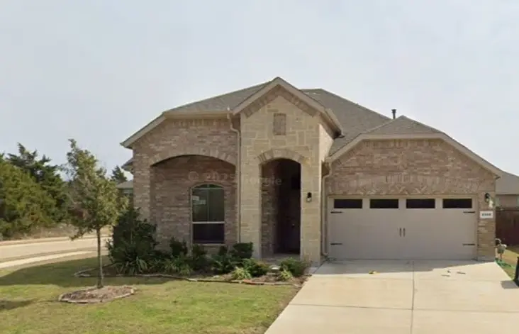 2500 Whispering Breeze, Glenn Heights, TX 75154 - Image #1
