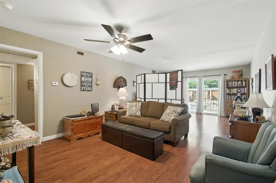 4012 Ridglea Country Club Drive #403, Fort Worth, TX 76126 - Image #2