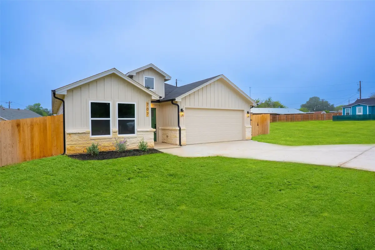 707 Keith Street, Granbury, TX 76048 - #1