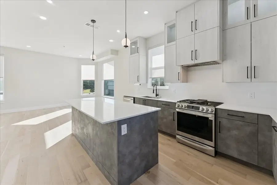 1508 Seegar Street #101, Dallas, TX 75215 - Image #3