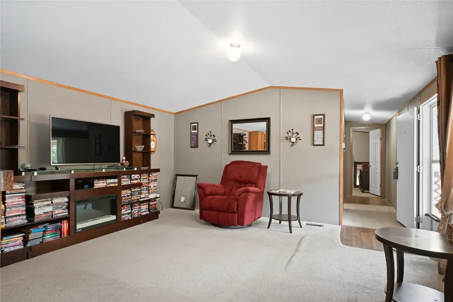 529 Neely Lane, Joshua, TX 76058 - Image #2