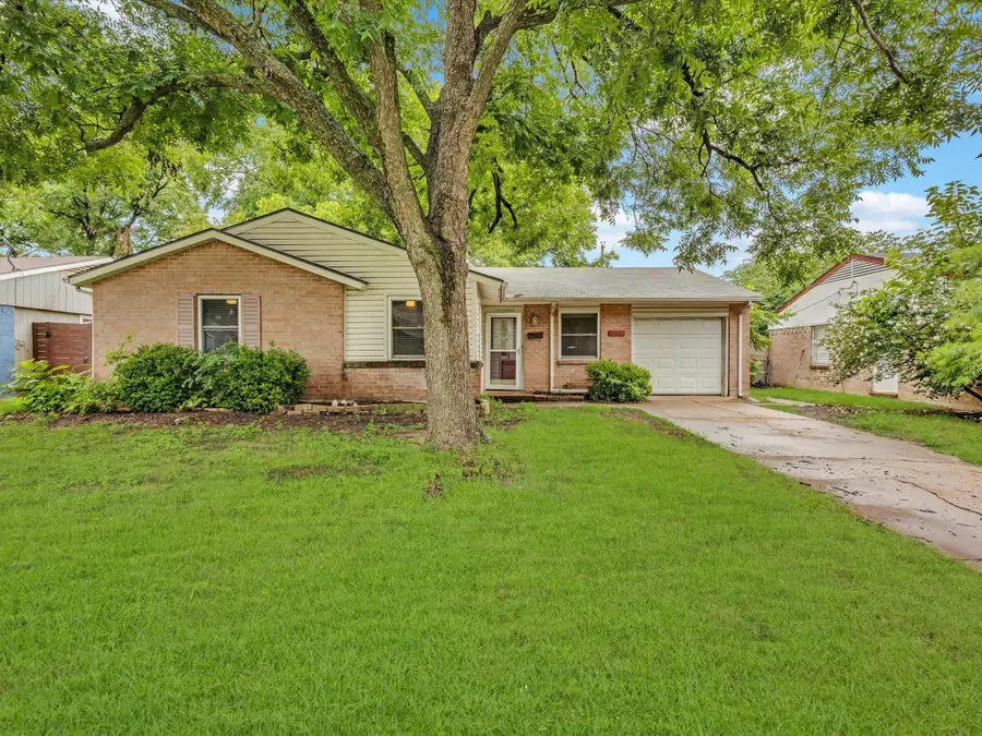 1224 Meadowcrest Drive, Plano, TX 75075 - Image #2