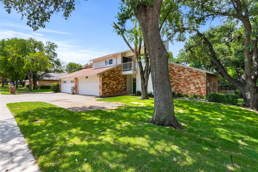 1707 Marsh Lane, Carrollton, TX 75006 - Image #2