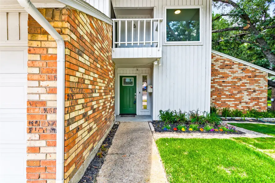 1707 Marsh Lane, Carrollton, TX 75006 - Image #3