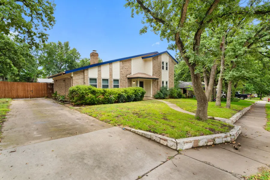 6736 Starnes Road, North Richland Hills, TX 76182 - Image #3