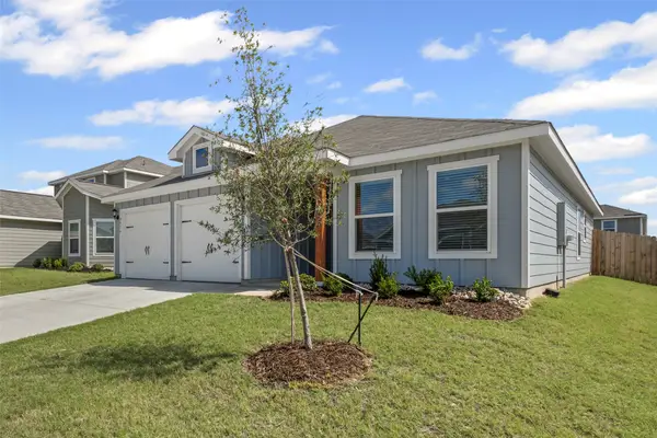 9936 Voyager Lane, Fort Worth, TX 76131