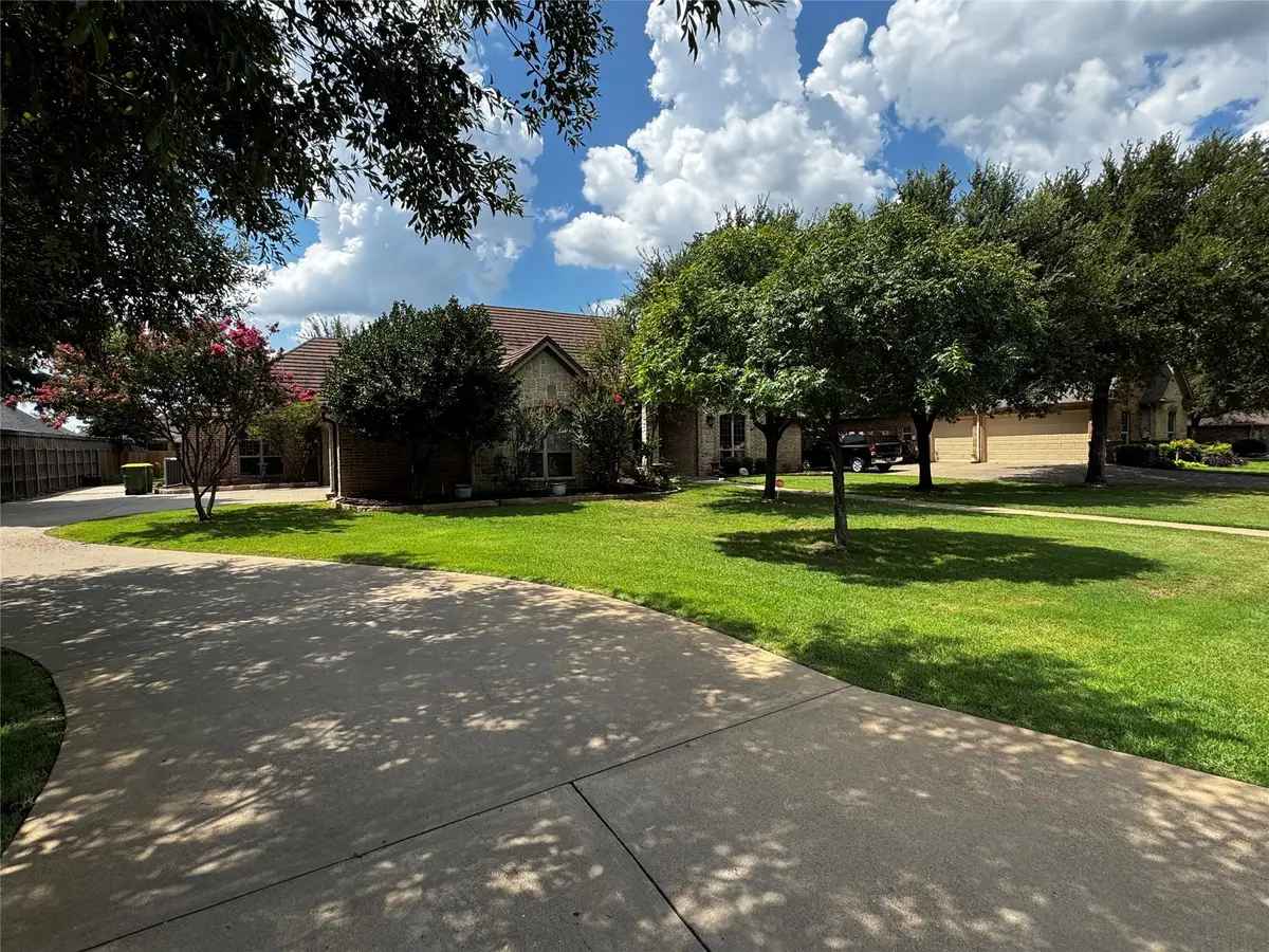 3722 Cove Timber Avenue, Granbury, TX 76049 - Image #1