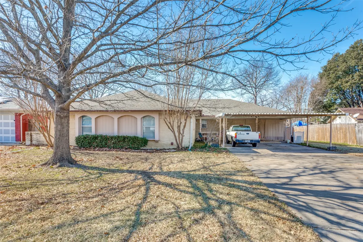 723 N Ray Street, Alvarado, TX 76009 - Image #1