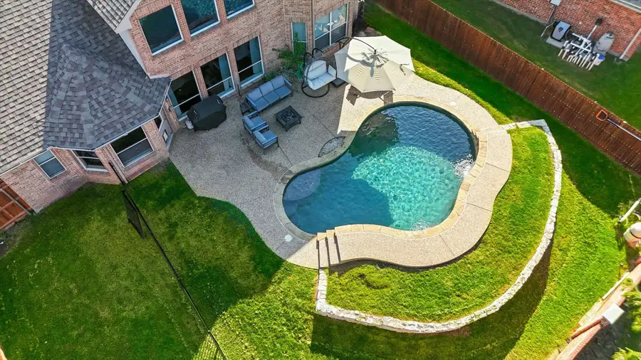 6828 Shoreway Drive, Grand Prairie, TX 75054 - Image #2