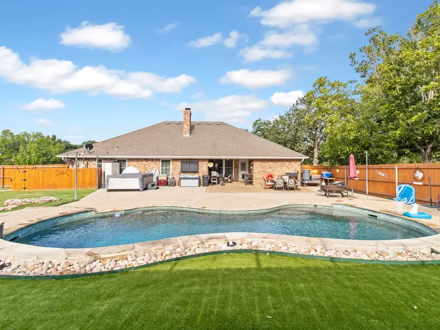 418 Peachtree Street, Fairfield, TX 75840 - Image #2