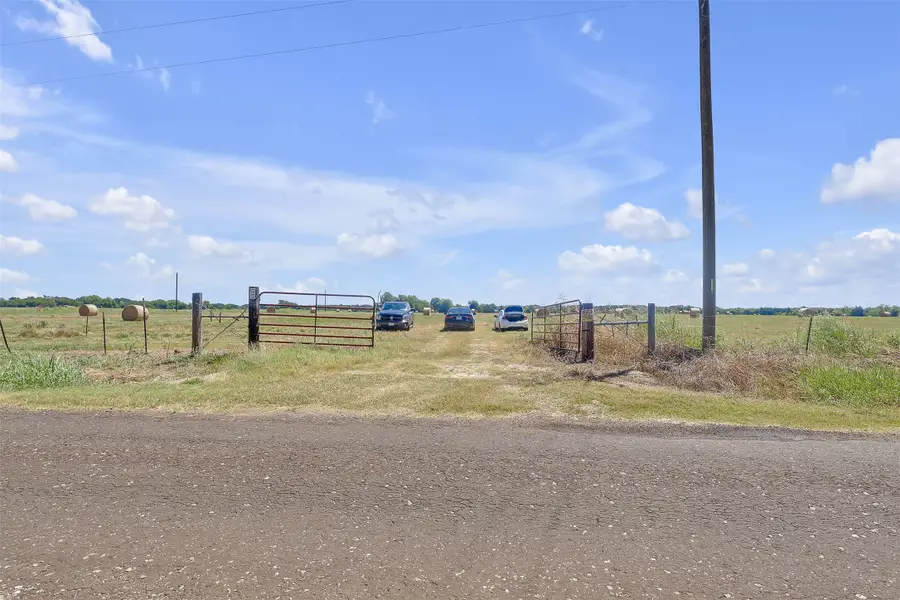 1203 County Road 4132, Cumby, TX 75433 - Image #2