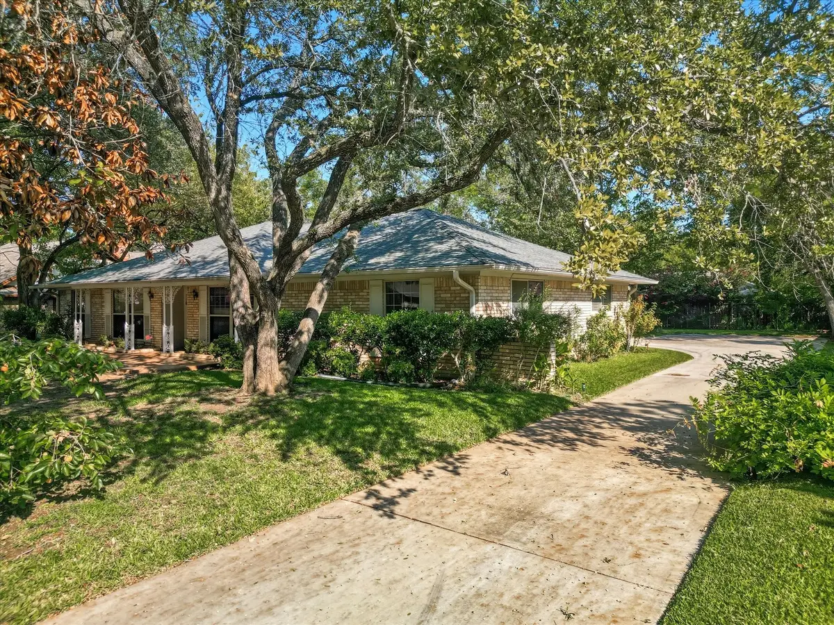 518 Magnolia Street, Denton, TX 76201 - #1