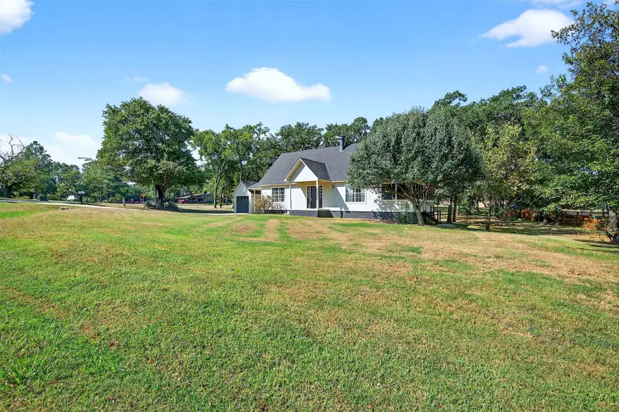 101 Kiowa Drive S, Lake Kiowa, TX 76240 - Image #3