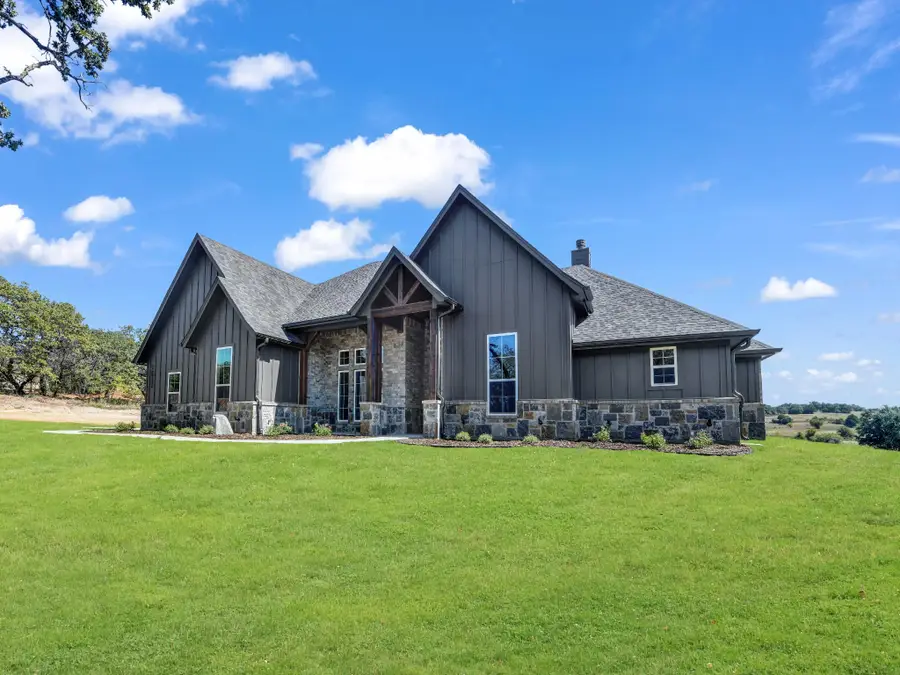 1052 Arbor Vista Drive, Azle, TX 76020 - Image #3