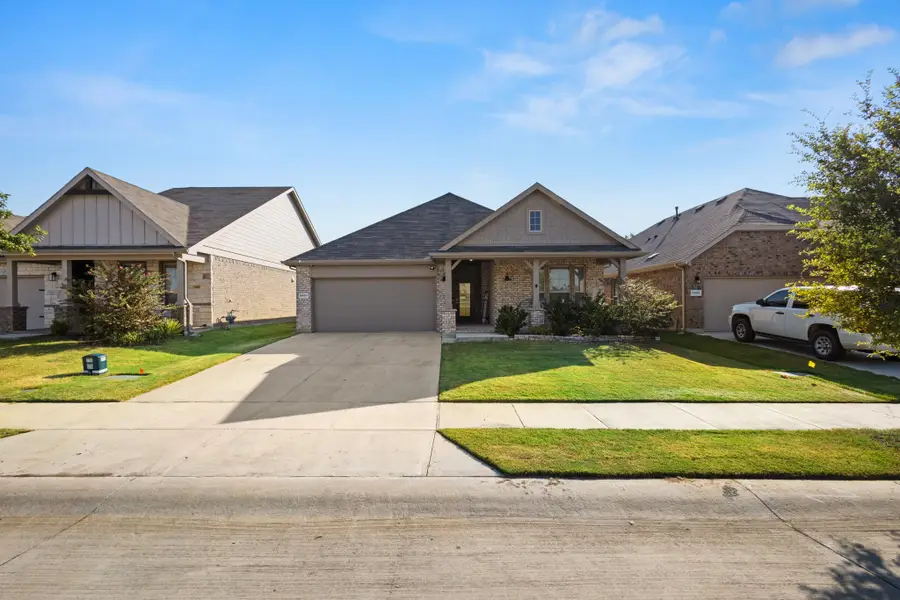 5601 Round Hill Road, Denton, TX 76210 - Image #2