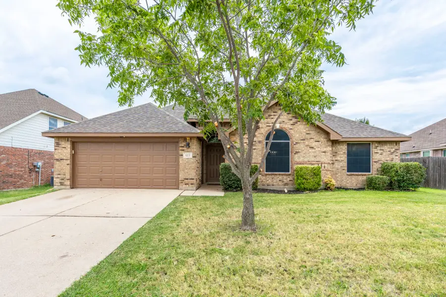 613 Hummingbird Trail, Crowley, TX 76036 - Image #2