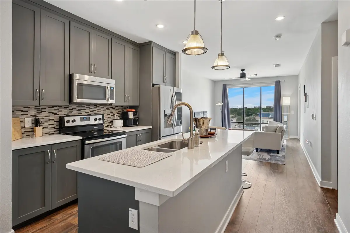 5609 Smu Boulevard #402, Dallas, TX 75206 - Image #1