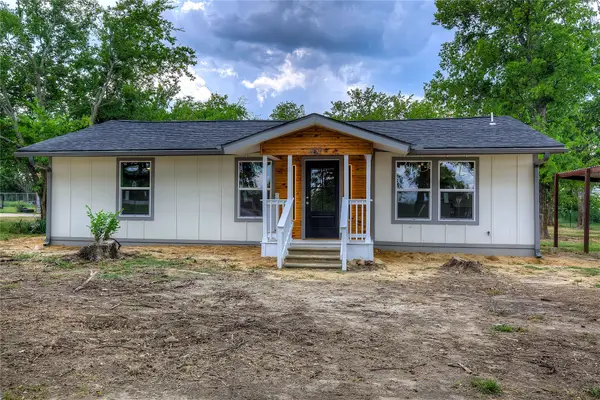 489 Industrial Boulevard, Point, TX 75472