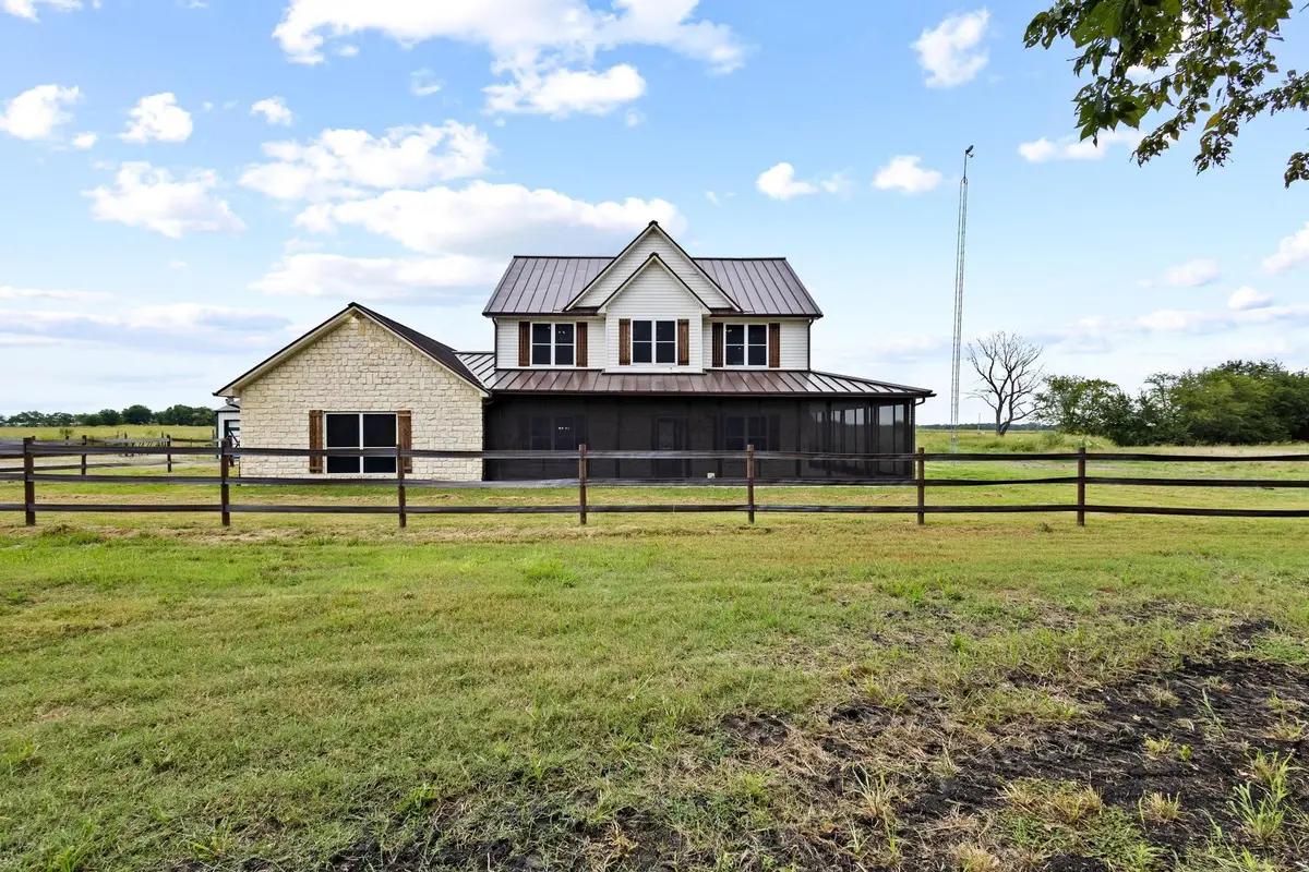 2972 County Road 4826, Wolfe City, TX 75496 - Image #1