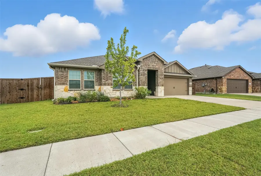 135 Exploration Way, Fate, TX 75189 - Image #2