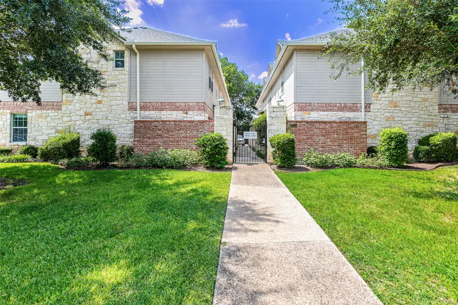 2011 S 7th Street #3, Waco, TX 76706 - Image #2
