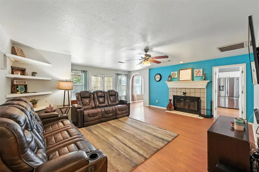 1204 Princess Lane, Hurst, TX 76053 - Image #3