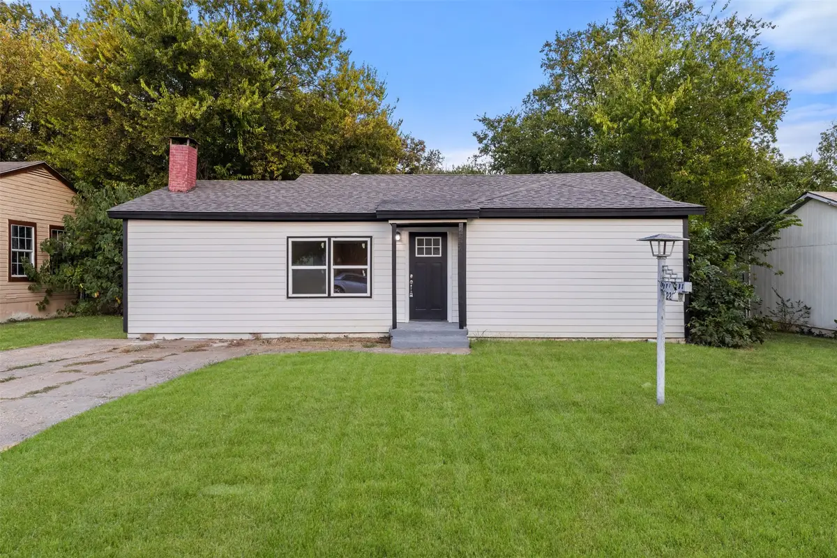 2233 Eastover Avenue, Fort Worth, TX 76105 - Image #1