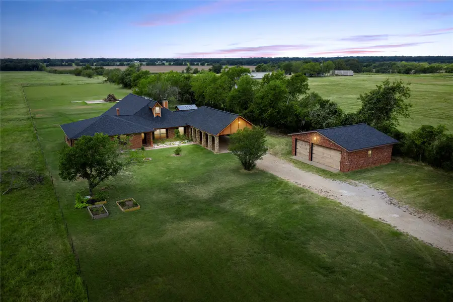 3433 W Tours Road, West, TX 76691 - Image #2