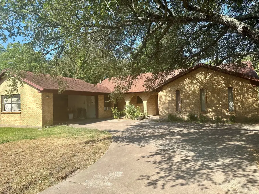 2621 Washington Street, Commerce, TX 75428 - Image #2