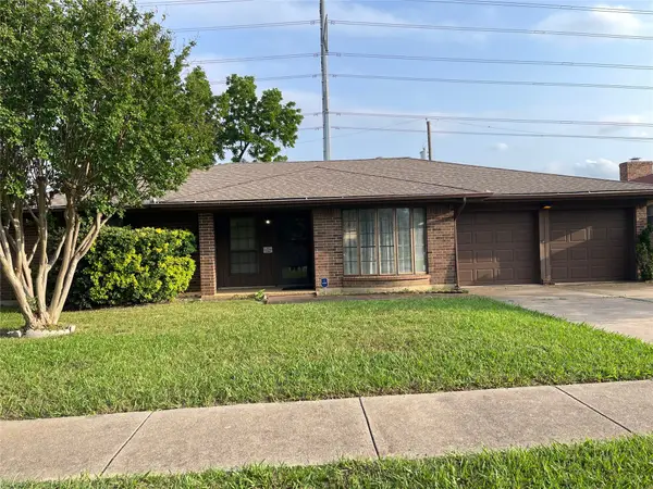 1914 River Bend Road, Arlington, TX 76014