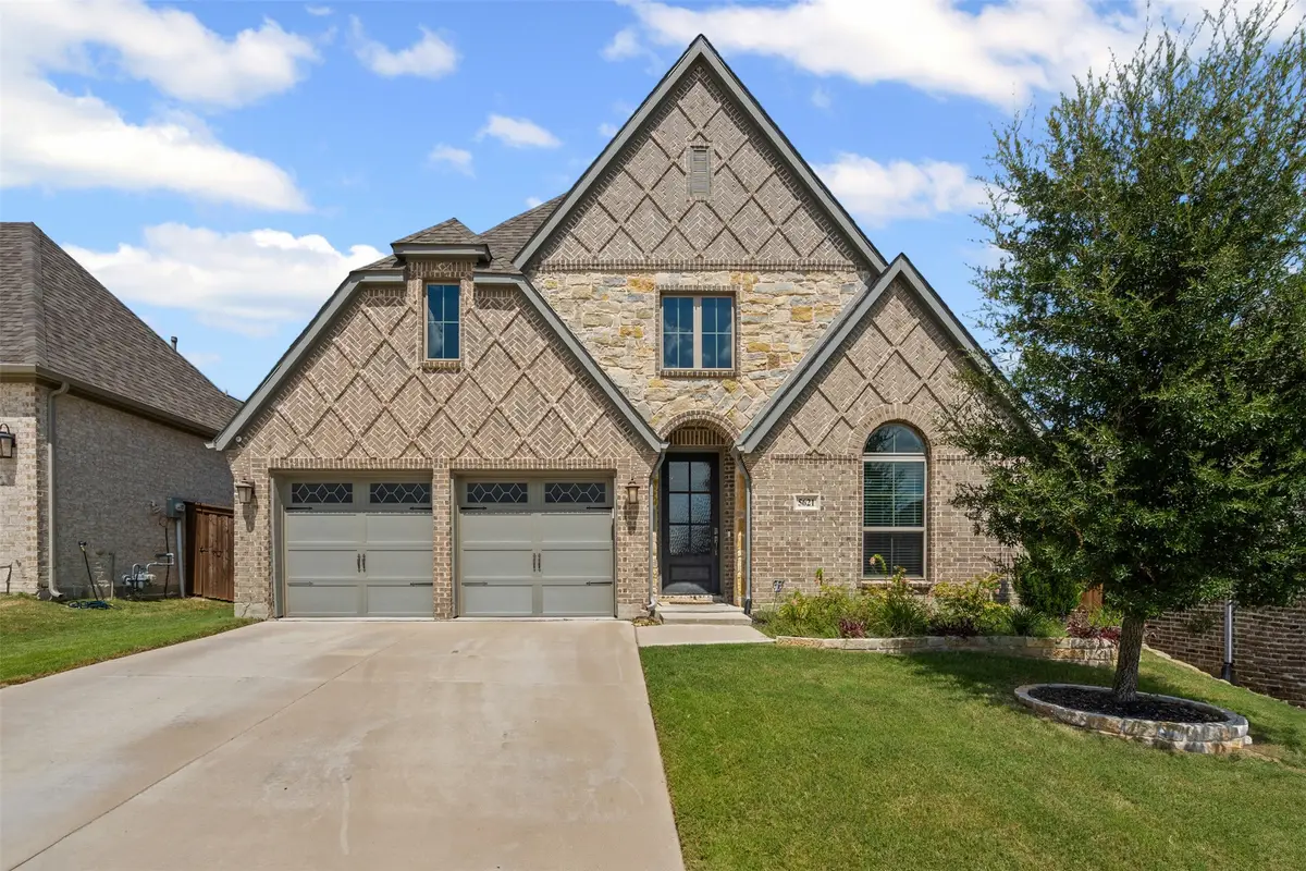 5621 Pradera Road, Fort Worth, TX 76126 - Image #1