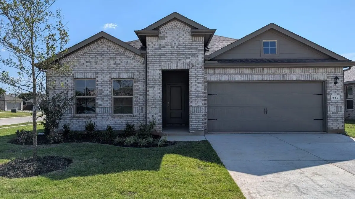 960 Traction Trail, Cleburne, TX 76031 - Image #1