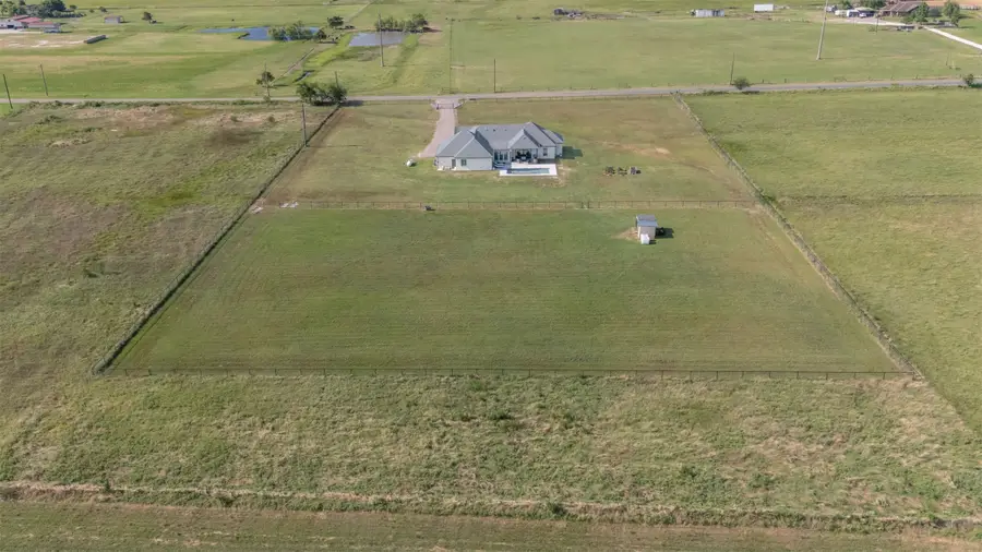 919 Gunter Road, Whitesboro, TX 76273 - Image #3