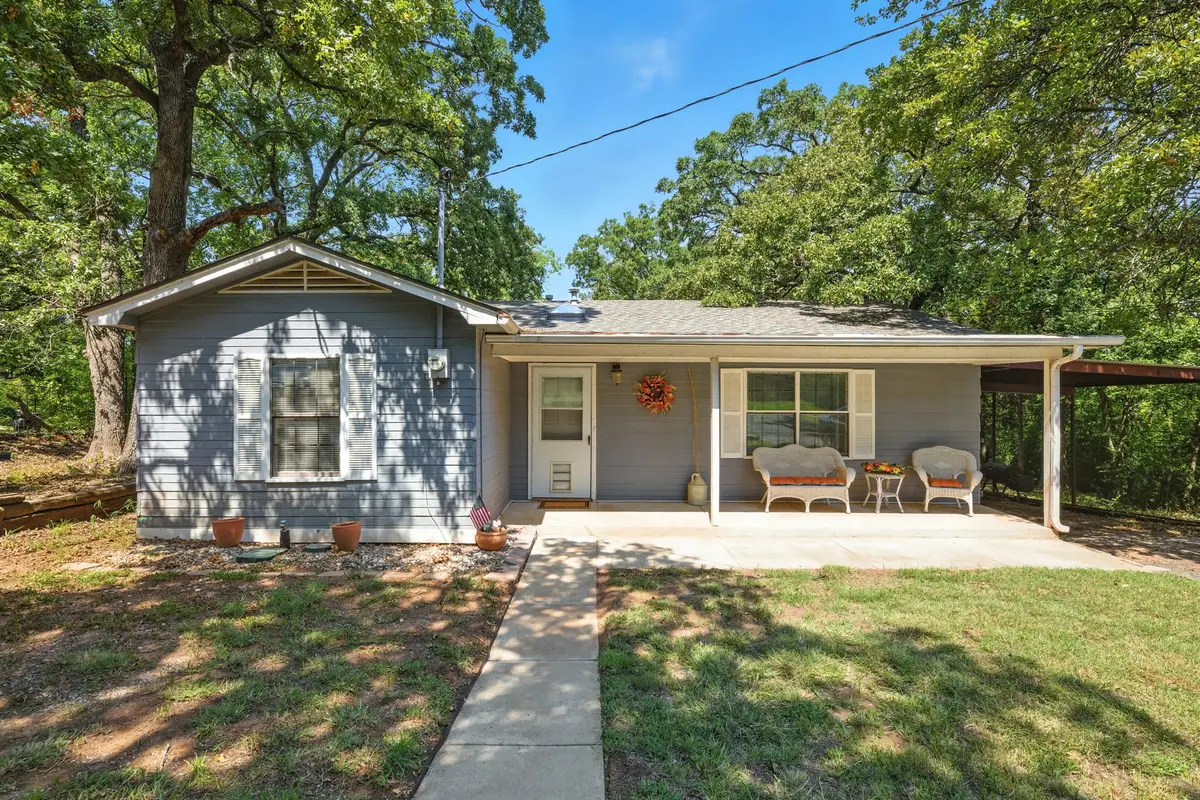 357 Hiland Acres Circle, Pottsboro, TX 75076 - Image #1