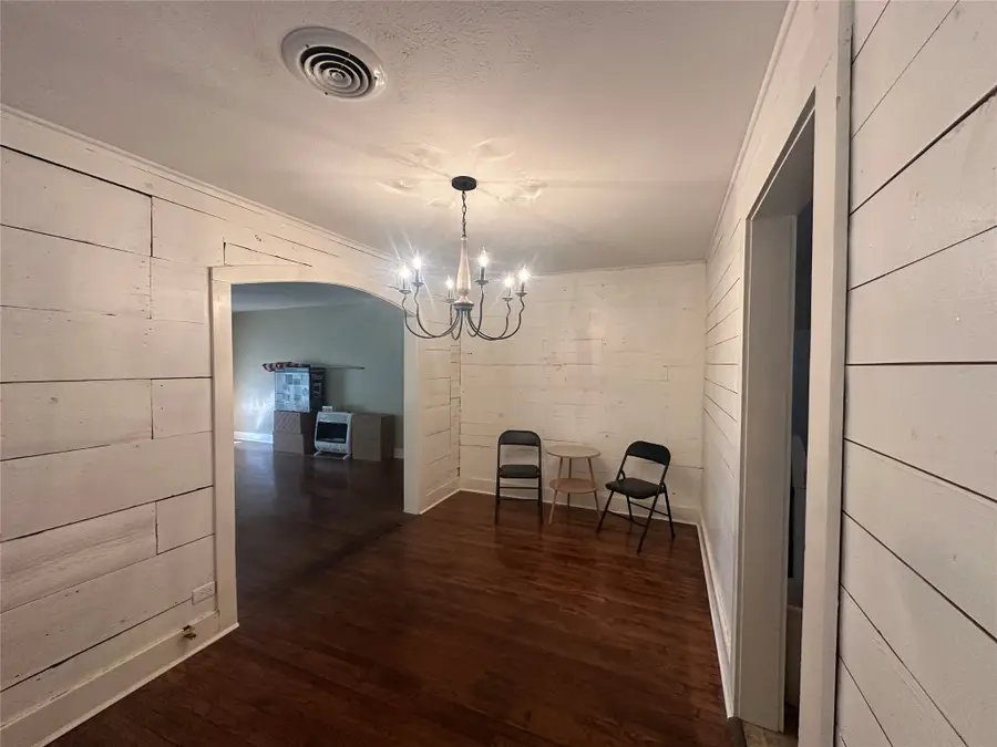 407 N Kent Street, Gorman, TX 76454 - Image #2