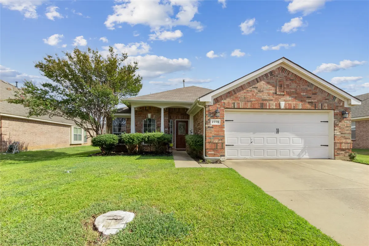 2779 Sunvalley Drive, Grand Prairie, TX 75052 - Image #1