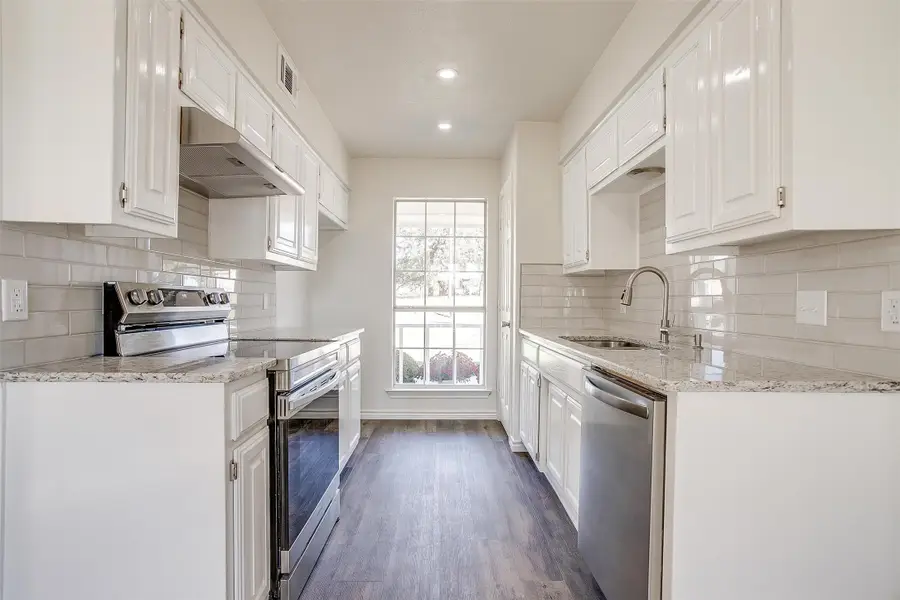 728 E 3rd Street, Springtown, TX 76082 - Image #3