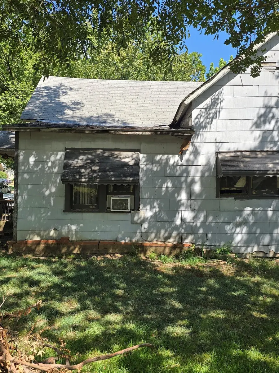 330 W Texas Street, Denison, TX 75020 - Image #2