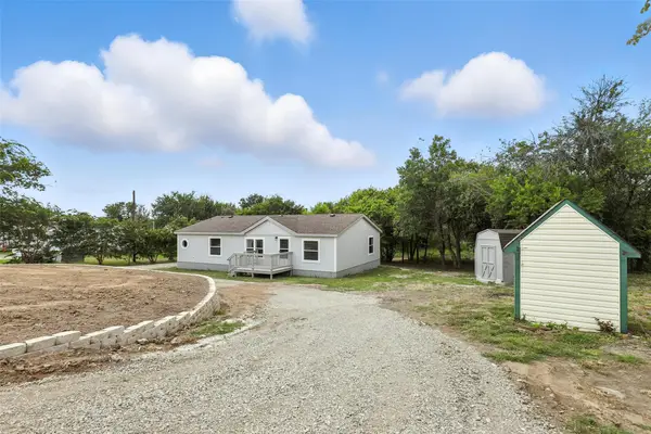 319 Denton Heights Lane, Weatherford, TX 76085