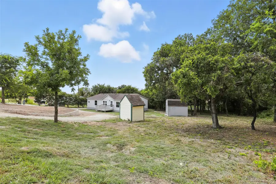 319 Denton Heights Lane, Weatherford, TX 76085 - Image #2