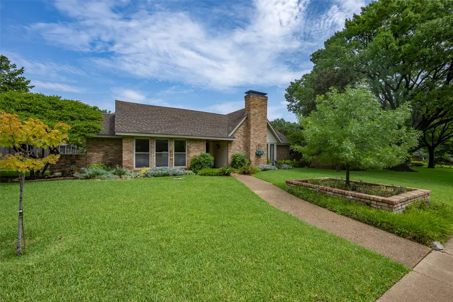 2337 Chace Court, Plano, TX 75023 - Image #2