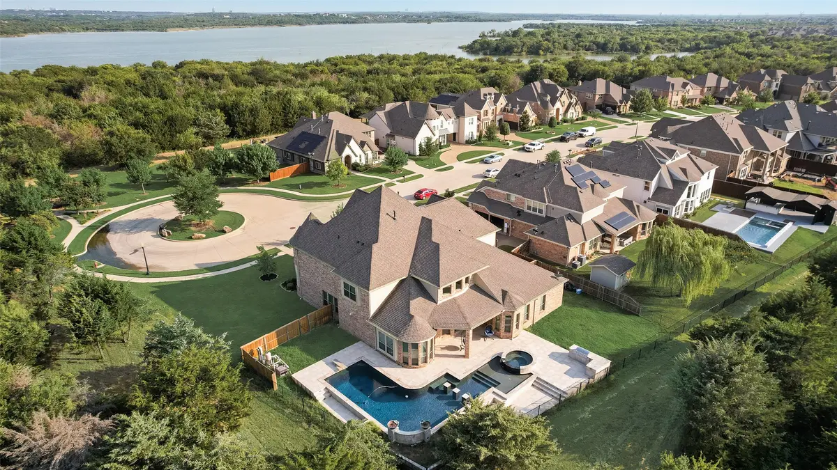 2704 Neblina Court, Grand Prairie, TX 75054 - Image #1