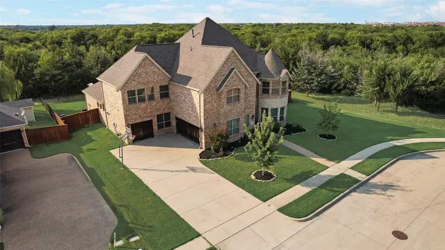 2704 Neblina Court, Grand Prairie, TX 75054 - Image #3