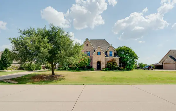 120 Las Colinas Trail, Cross Roads, TX 76227